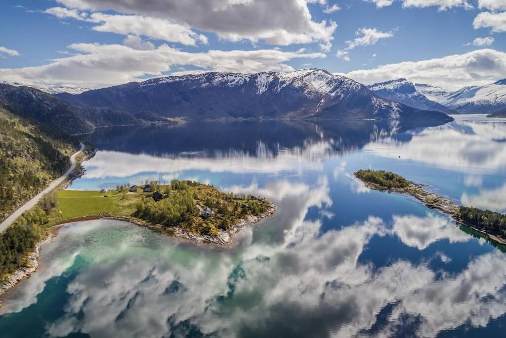 Efjord And Stetind Resort - Cabin Kobbernestinden Ballangen Eksteriør bilde