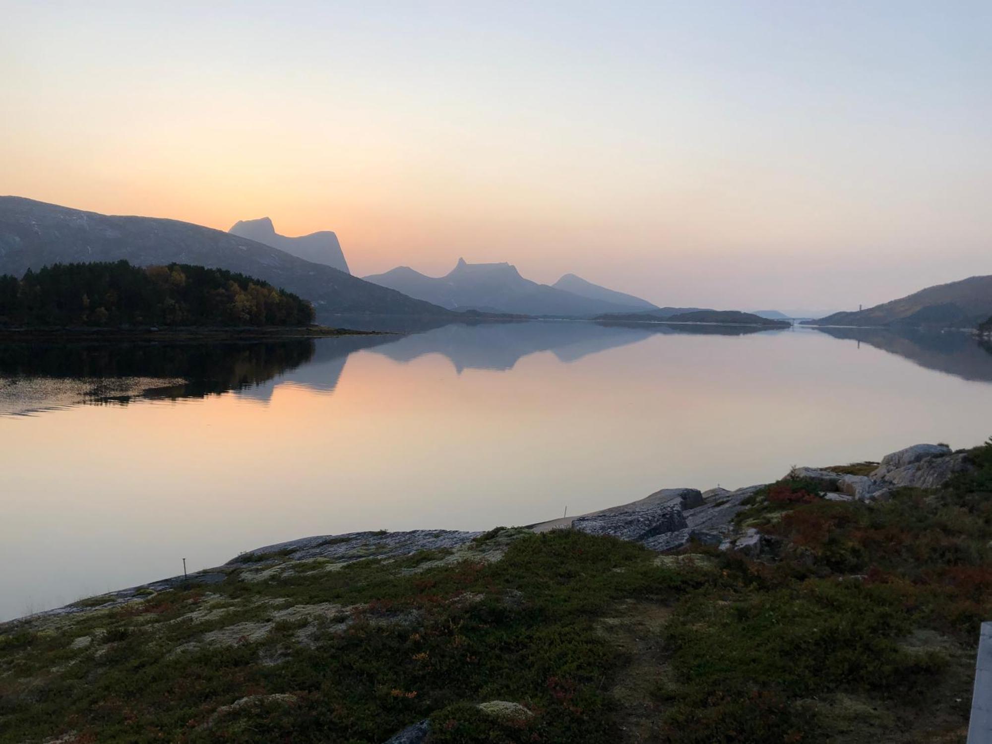 Efjord And Stetind Resort - Cabin Kobbernestinden Ballangen Eksteriør bilde