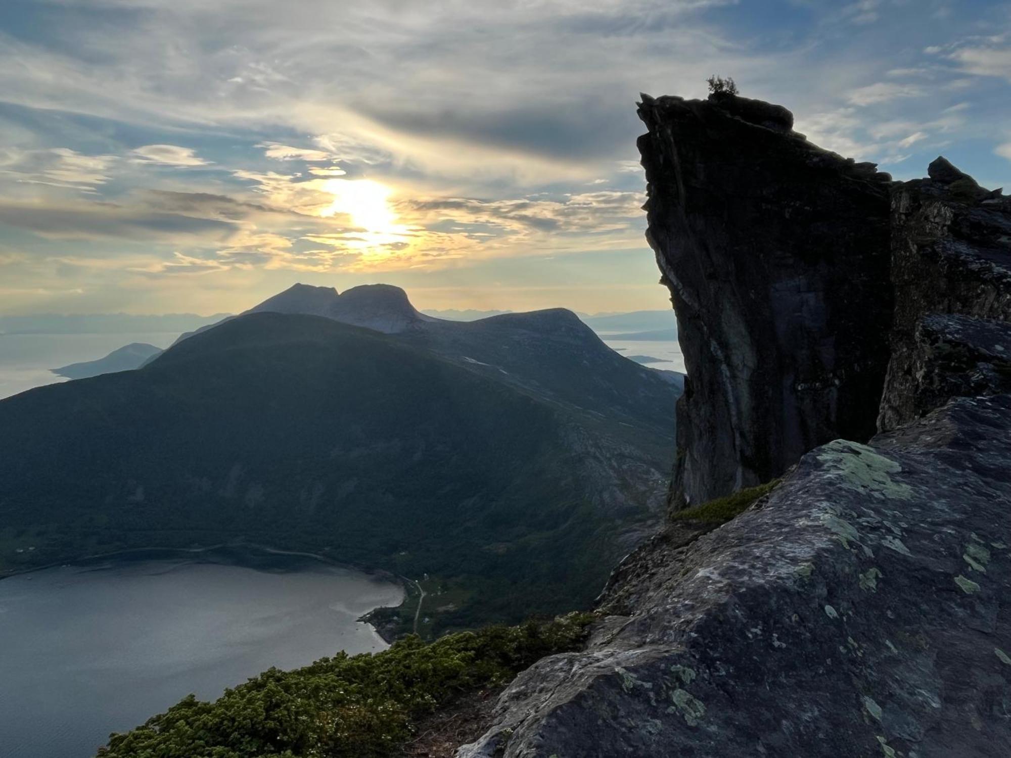 Efjord And Stetind Resort - Cabin Kobbernestinden Ballangen Eksteriør bilde